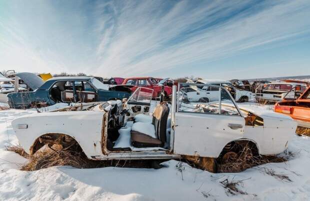 Кладбище отечественных автомобилей под Воронежем авто, автомобили, автосвалка, джанкярд, заброшенные автомобили, кладбище автомобилей, металлолом, свалка