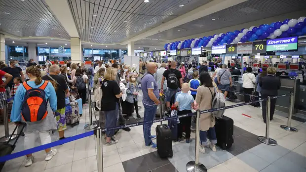 Догузова обсудила с министром по туризму Египта очереди в египетских аэропортах