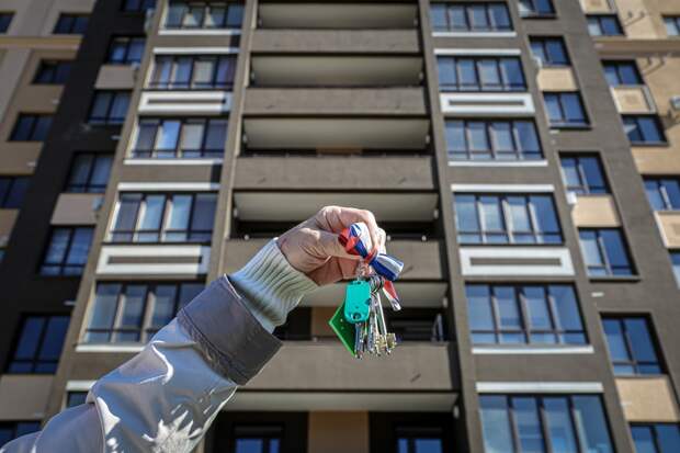 Свыше 300 крымским сиротам приобрели жильё в прошлом году