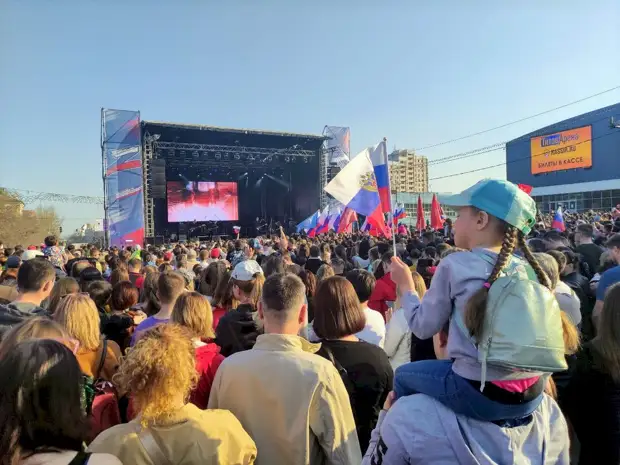 Как в Барнауле прошел патриотический концерт «Zа Россию»