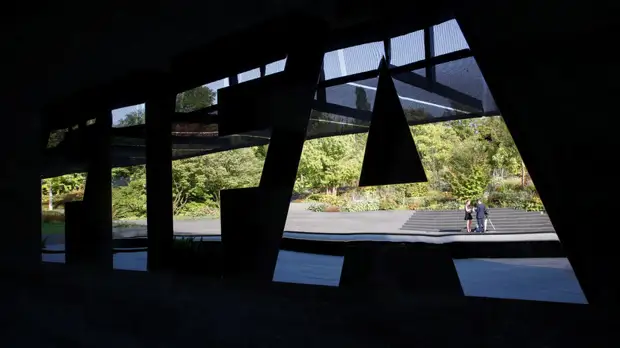 СМИ: ФИФА может запретить «Челси» подписывать новых футболистов в течение двух лет