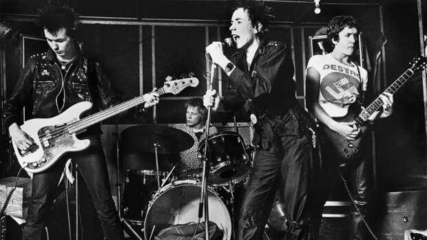 Sex Pistols, U2, Little Big: группы, ставшие известными в один миг