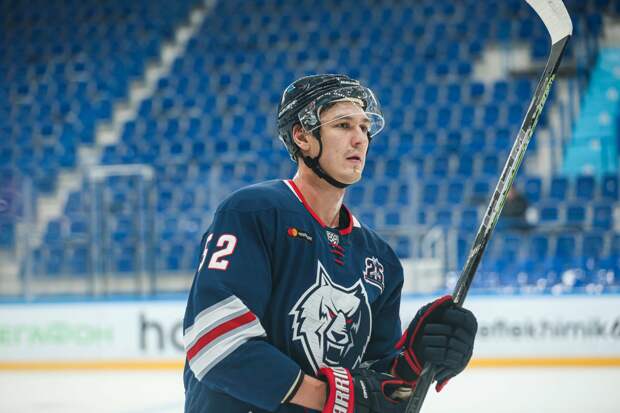 «Нефтехимик» продлил контракт с Евгением Митякиным