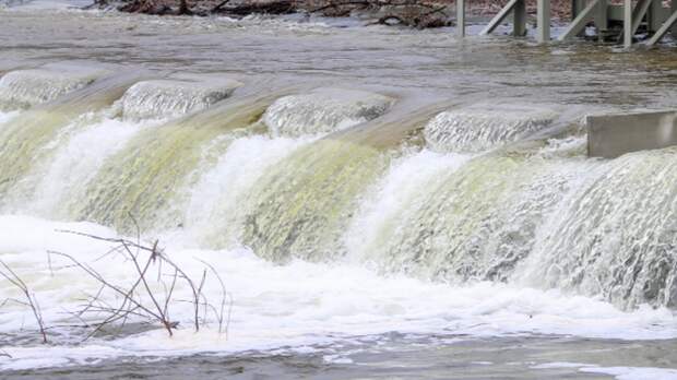 Плотину "Шоптыколь" прорвало в Казахстане