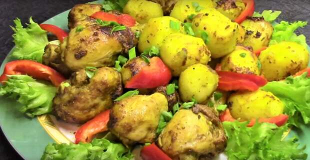 Очень вкусные куриные голени с картофелем на сковороде: быстро и просто