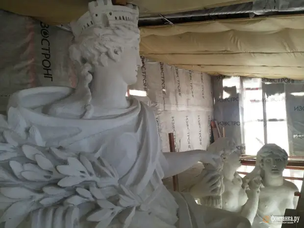 «Новости, от которых у всех волосы дыбом встали, появились из ниоткуда». Что происходит с Биржей