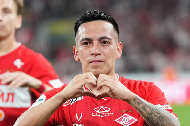 "Спартак" со счетом 2:1 обыграл "Локомотив" в матче РПЛ