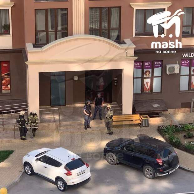 Росгвардия оцепила один из домов в Симферополе на Жигулиной роще