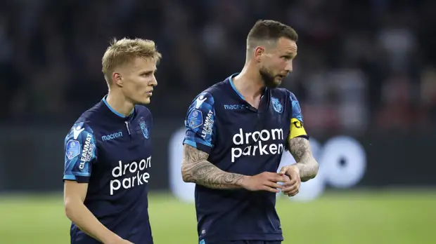 Триумф «Манчестер Сити», два голевых паса Караваева и 27-й мяч Комличенко: события воскресенья в европейском футболе