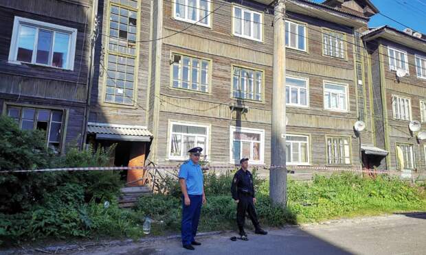 После схода со свай многоквартирного дома в центре Архангельска прокуратура начала проверку