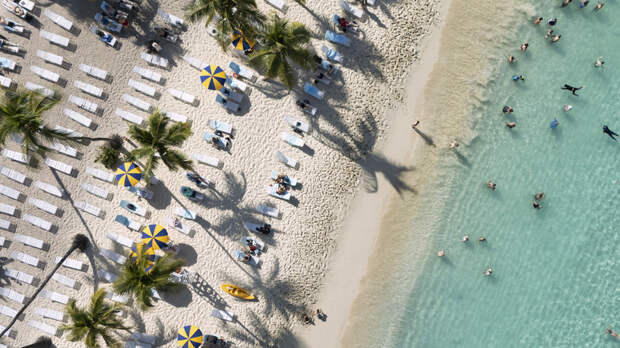 DM: тысячи туристов застряли на Карибах из-за операции США в Венесуэле