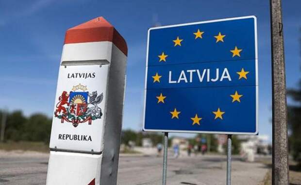 В Латвии могут начать лишать гражданства сторонников России
