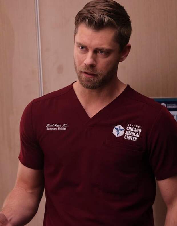 Ripley standing in the elevator in a defensive pose on Chicago Med S10 E1