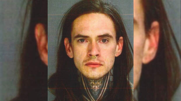 Американца поймали на кладбище в Пенсильвании с мумиями детей и тремя черепами в сумке