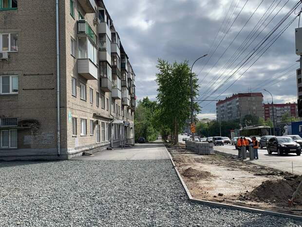 В Новосибирске на ремонт тротуаров выделят дополнительные 100 миллионов рублей