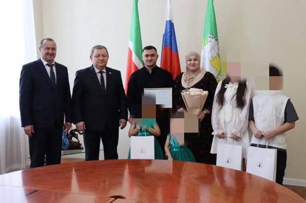 «И опять на те же грабли»: в Татарстане «новоиспечённым россиянам» вручили очередной сертификат на жильё