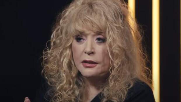 «Хирургу надо руки оторвать»: вид Пугачевой на свежих фото привел в ужас фанатов