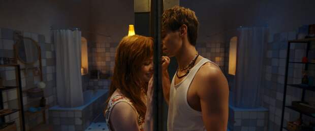 Краш в отражении: «Сводишь с ума» — фантастический ромком о любви, коммуналке и параллельных мирах