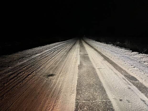 В Переславском районе из-за неубранной от снега дороге застрял автобус