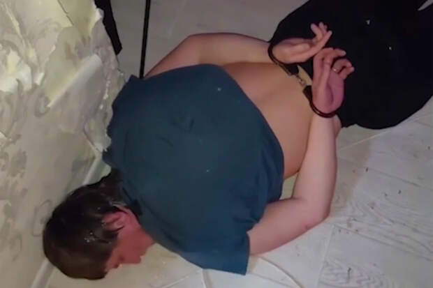 Найденную в Смоленске девочку передали матери