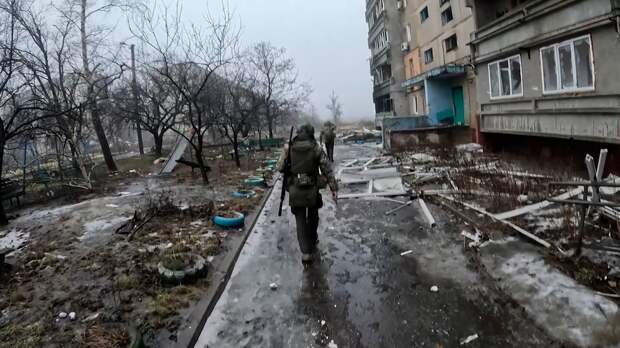 Опасность везде: как наши военнослужащие справляются с угрозами в Красноармейске