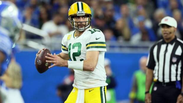 aaron-rodgers-doesnt-care-what-you-think-performance-sunday-green-bay-packers