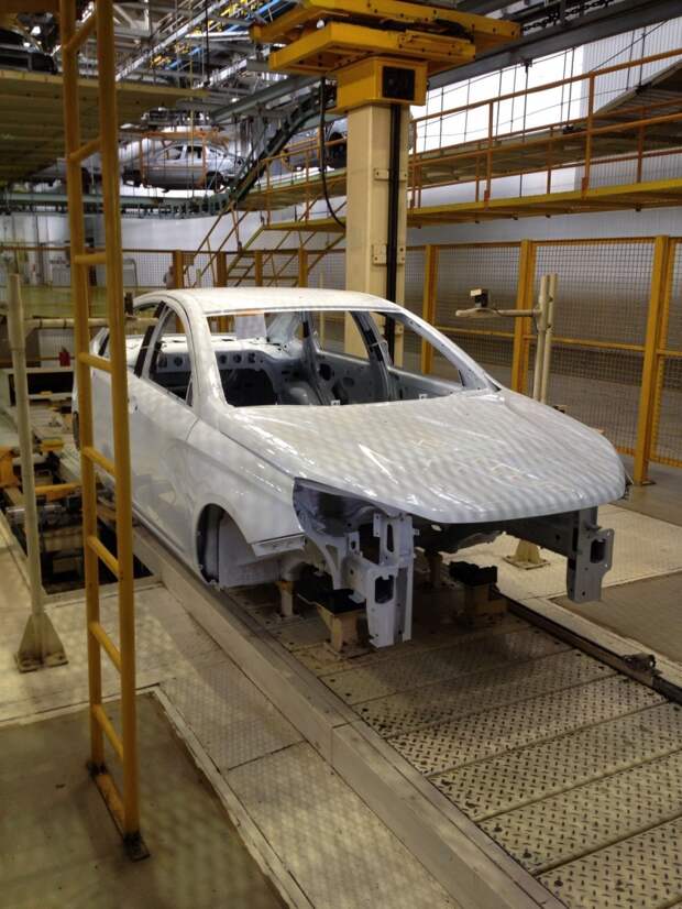 Первые фото серийной Lada Vesta ваз, веста, лада, новинка