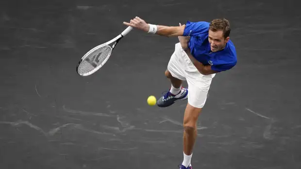 Медведев победил Макдональда и вышел в третий круг турнира в Индиан-Уэллсе