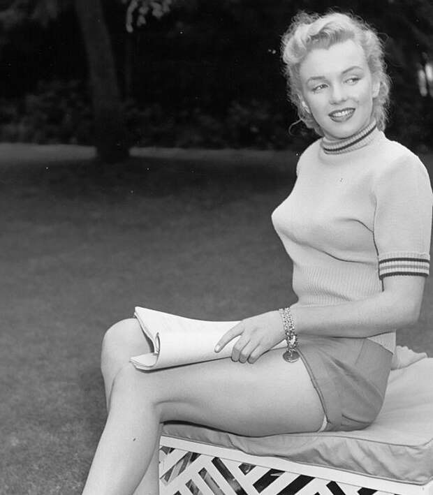 bullet-bra-fashion-vintage-9-5954ebb0da934__700.jpg bullet-bra-fashion-vintage-9-5954ebb0da934__700.jpg