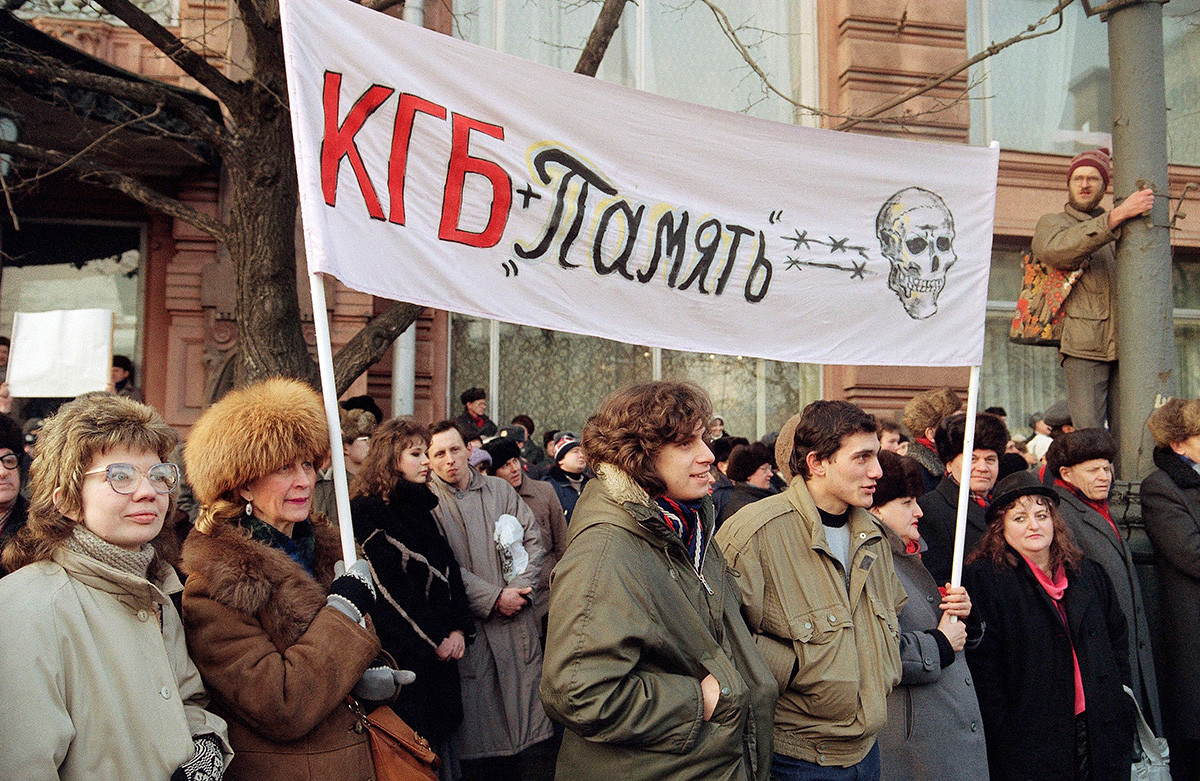 Самый большой протестный митинг в истории СССР (ФОТО)