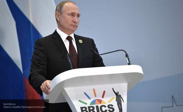 Владимир Путин подписал закон о расследованиях в отношении коллекторов Владимир Путин подписал закон о расследованиях в отношении коллекторов