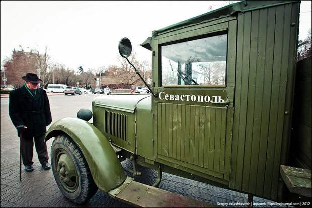 Автомобили, прошедшие сквозь время (31 фото)