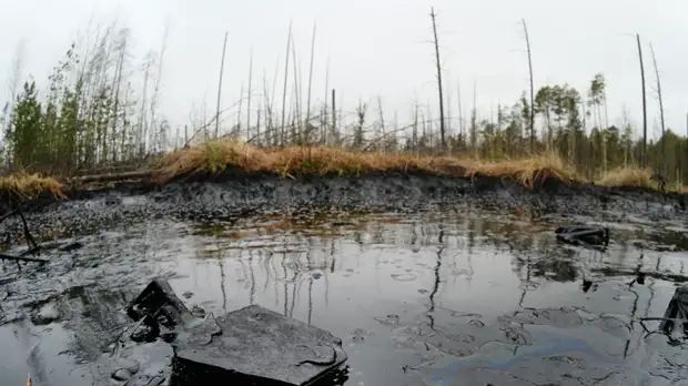 Специалисты провели забор воды и грунта после разлива топлива в Ангару