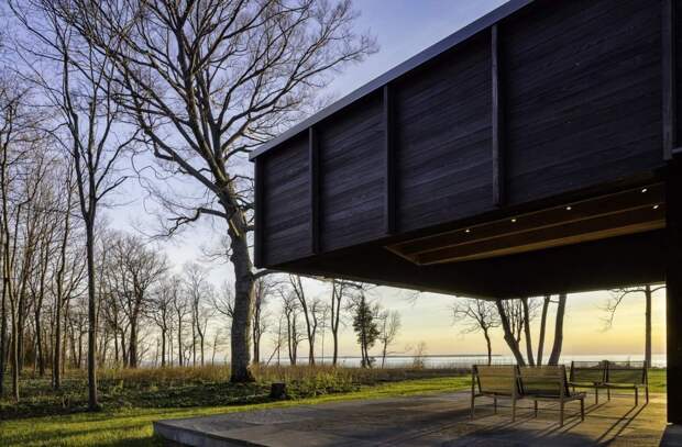 Энергоэффективный дом с видом на озеро Мичиган, США