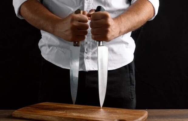 Почему нельзя есть с ножа