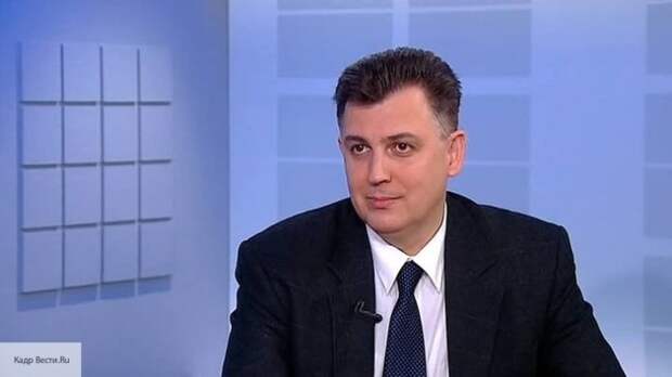 Режиму Порошенко нужны деньги «на дорожку»: на «стену Яценюка» выделили новые миллионы
