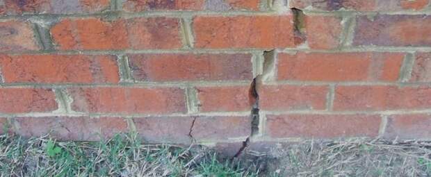 Как сделать ремонт кирпичного фундамента