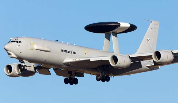 Boeing E-3F Sentry воздушно-космических сил Франции. Фото AFP