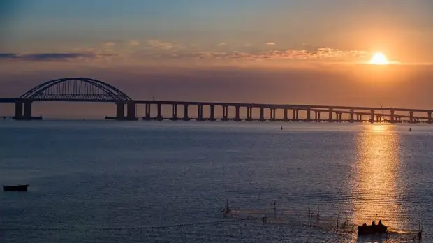 В Госдуме и Совфеде оценили заявление Киева по запуску поездов в Крым