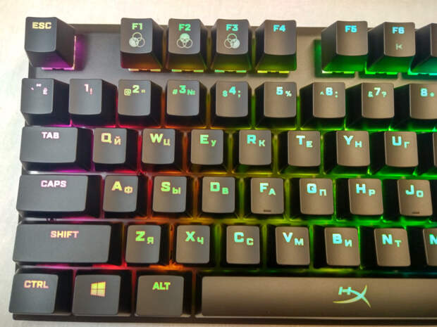 Обзор игровой клавиатуры HyperX Alloy FPS RGB, которая светится 16 миллионами (!!!) разных цветов и стоит 9500 рублей