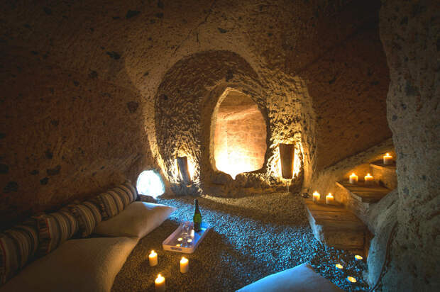 Domus Civita - резиденция в пещерах Чивита ди Баньореджо