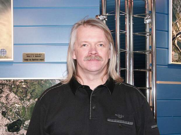 Разругался с Киселевым, увел третью жену у итальянца, овдовел. Земля в иллюминаторе Сергея Скачкова