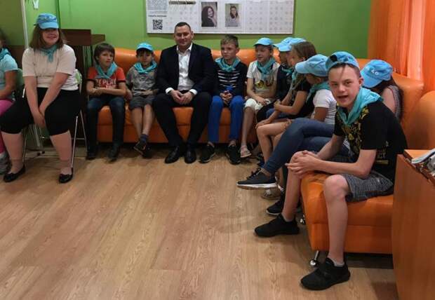 Встреча полковника полиции Сергея Воробьева с педагогами и воспитанниками Центра социальной помощи семье и детям