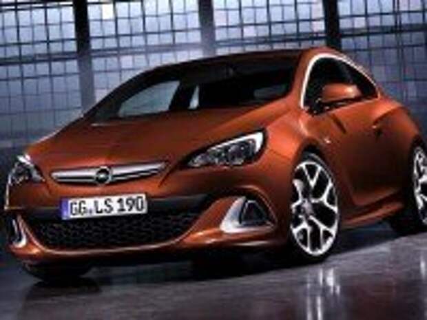Opel Astra OPC образца 2012 года