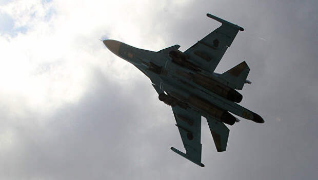 Российский истребитель-бомбардировщик Су-34 в Сирии. Архивное фото Российский истребитель-бомбардировщик Су-34 в Сирии. Архивное фото