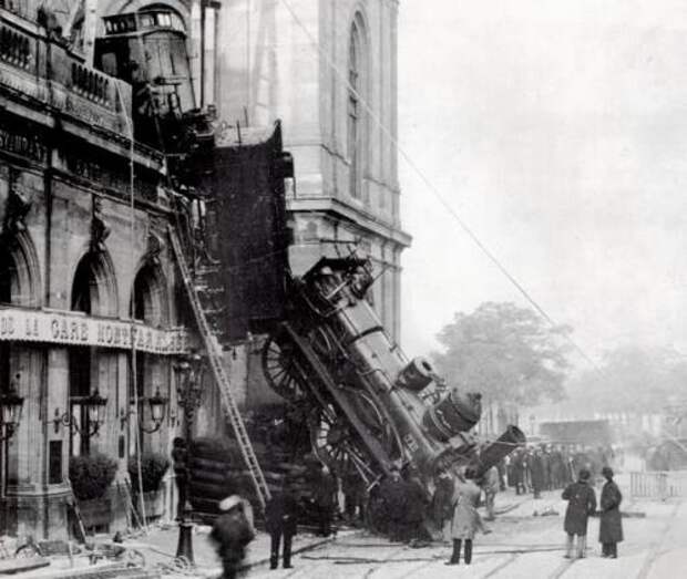 Крушение поезда на вокзале Монпарнас, Париж, 1895.
