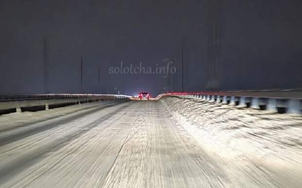 «Как черная дыра»: в Рязанской области без света остались мост и микрорайон