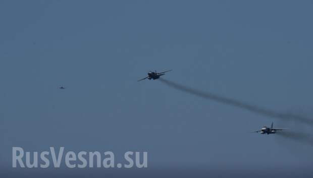 Уникальные кадры: Российские Су-24 трижды облетели фрегат НАТО на Балтике (ФОТО, ВИДЕО) | Русская весна