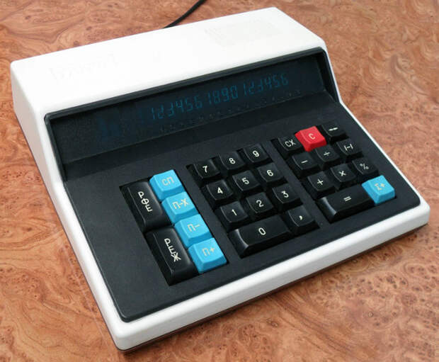 Калькулятор Электроника МК 59| Фото: BigMuseum.ru.
