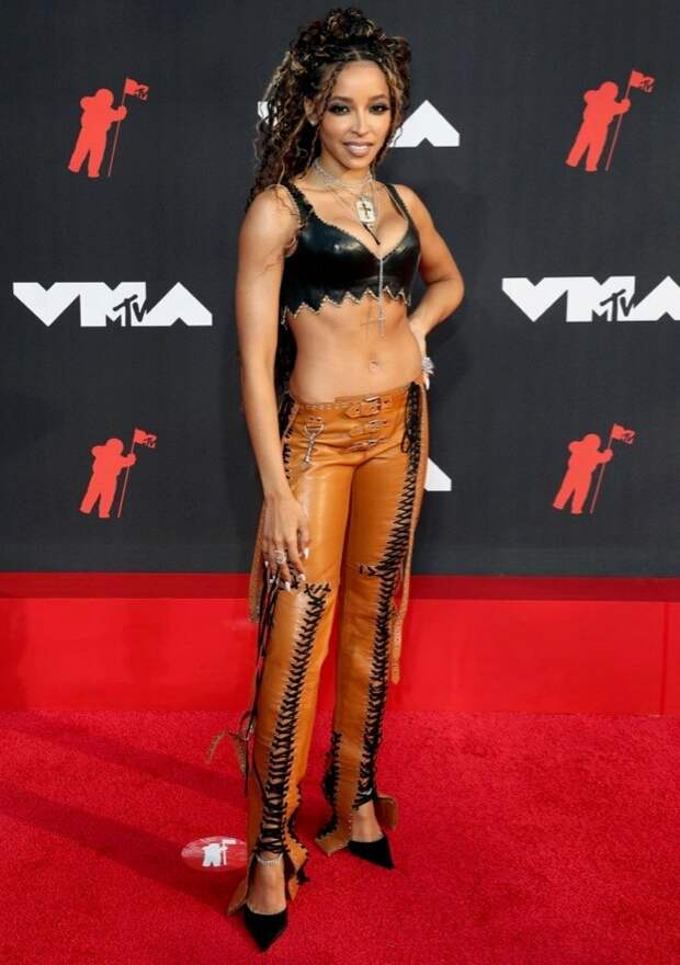 18/32 Tinashe Image: Rob Kim/FilmMagic/Getty Images